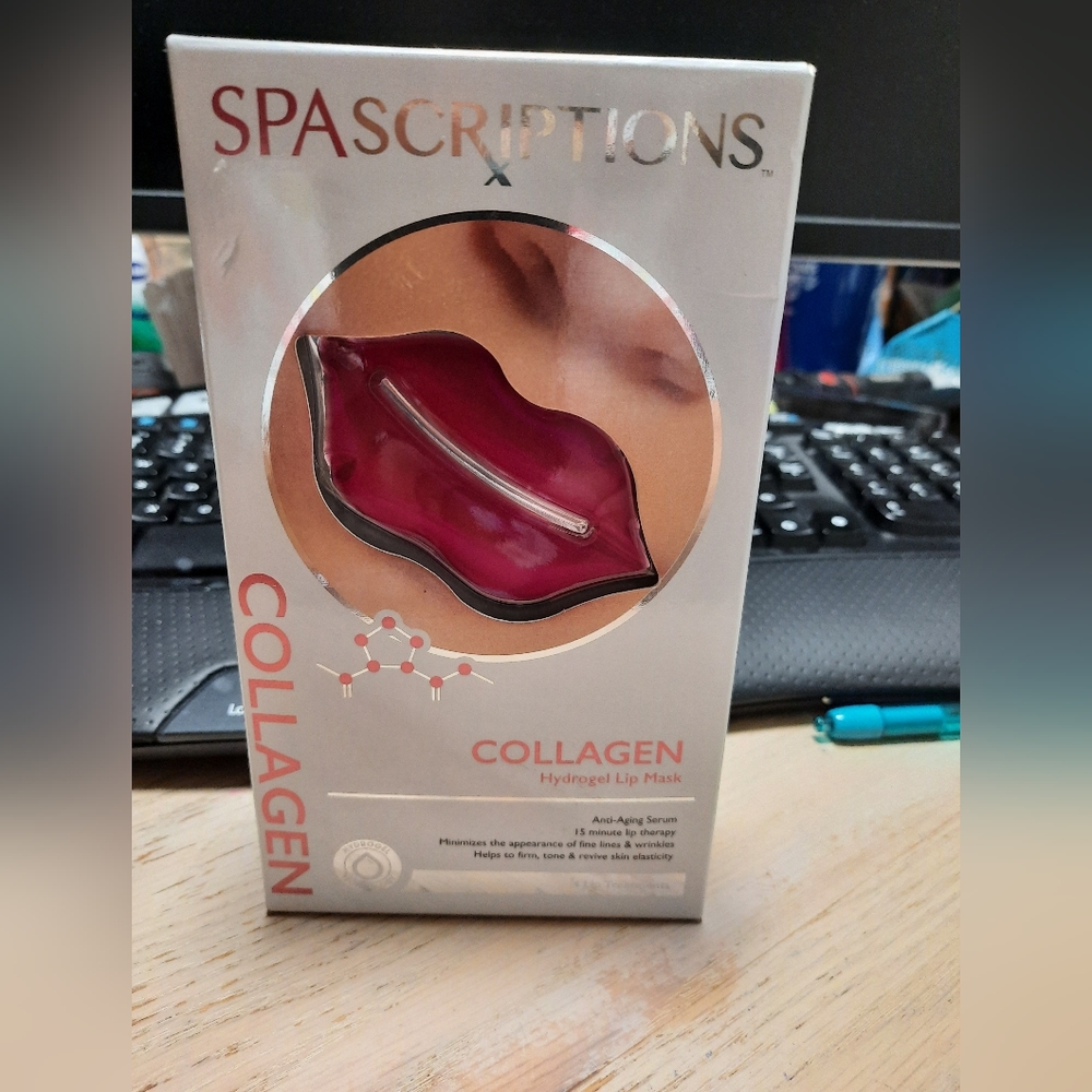 Collagen hydrogel lip mask